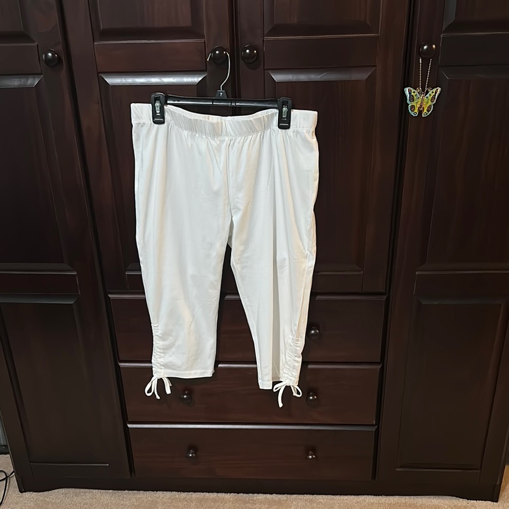 White Drawstring Capri Pants